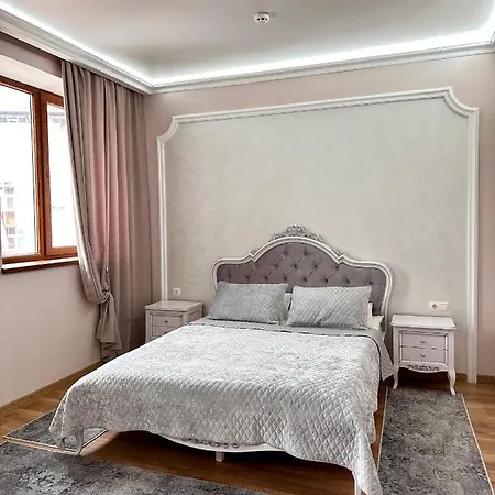Acaem Hotel *