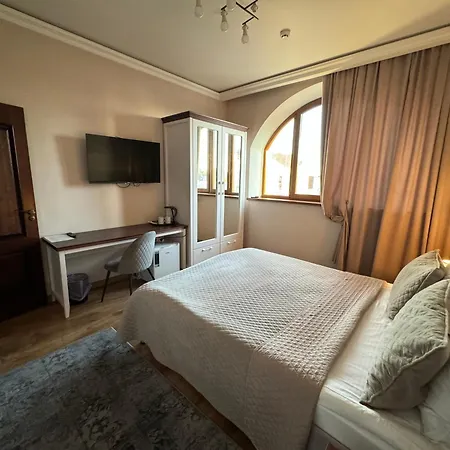 Acaem Hotel